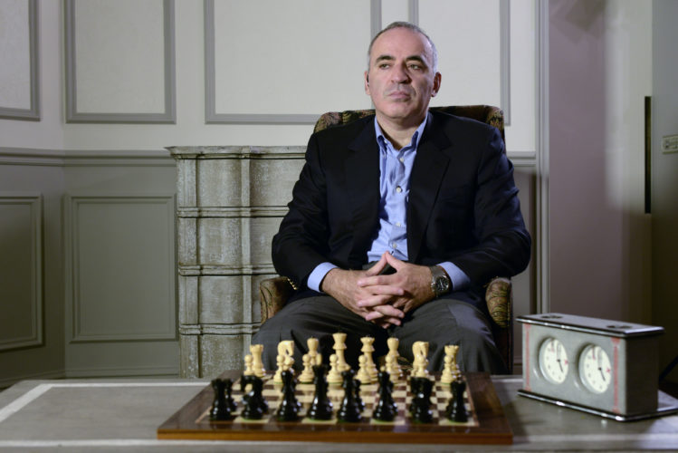 Kasparov, Karpov set for chess clash in Spain - The San Diego Union-Tribune